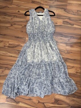 Sleeveless Blue Paisley Maxi Dress - Casual Summer Style